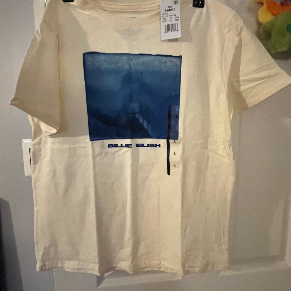 Cream Short Sleeve Tee with Blue Square Graphic